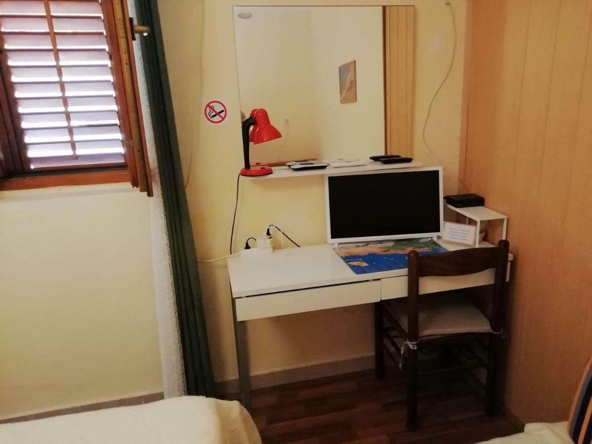 Apartament Apartman Lara Brodarica  Zewnętrze zdjęcie